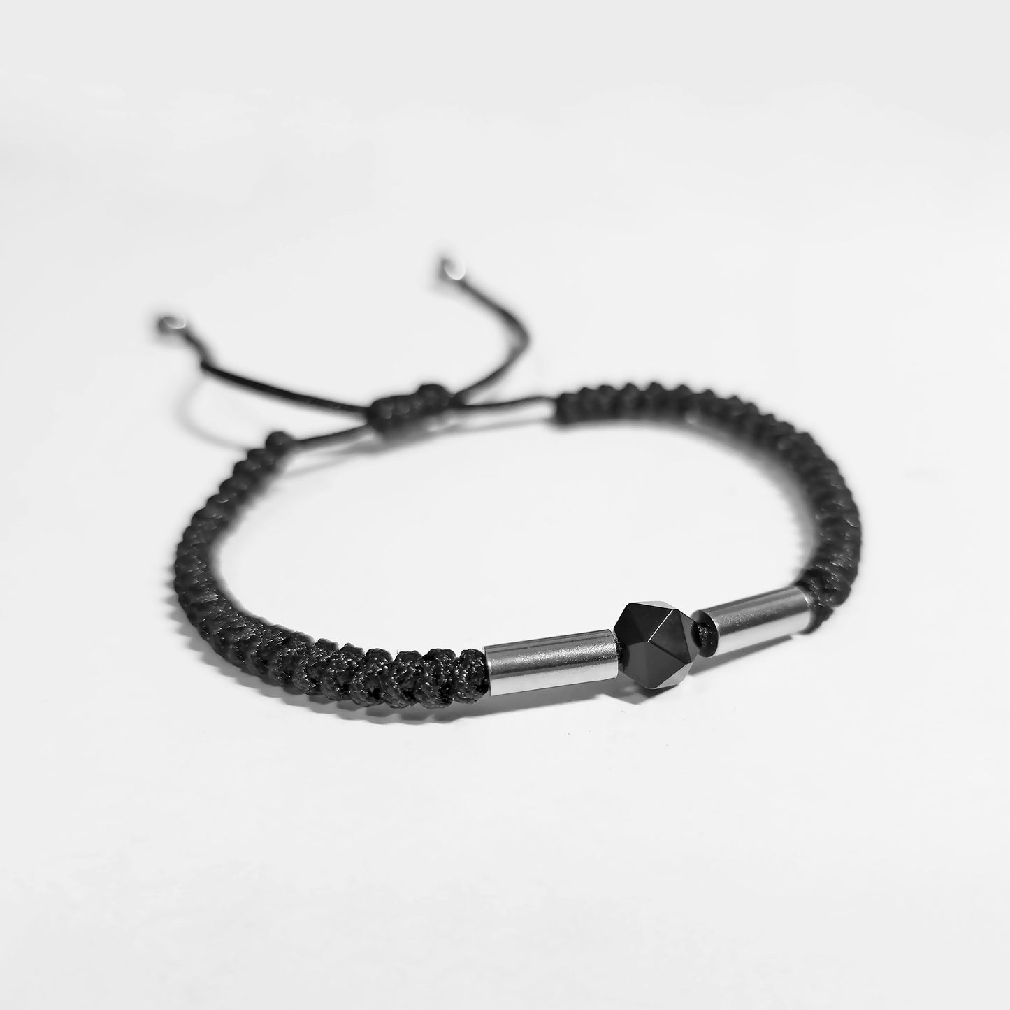 GEOMETRIC ONIX BRACELET