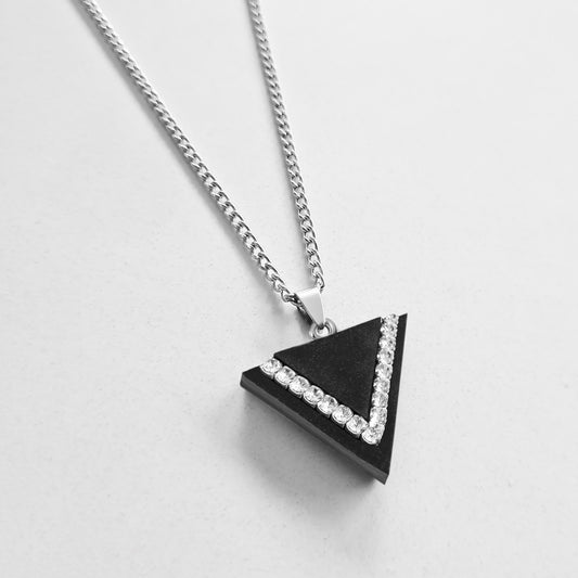 CRYSTAL TRIANGLE DARK